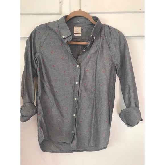 GAP Tops - Gap fitted boyfriend button up